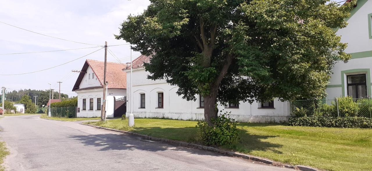 Willa Farma Macas Łaźnie Bohdaneč Zewnętrze zdjęcie